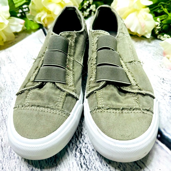 Blowfish Malibu Marley Canvas Low Top - Picture 4 of 9